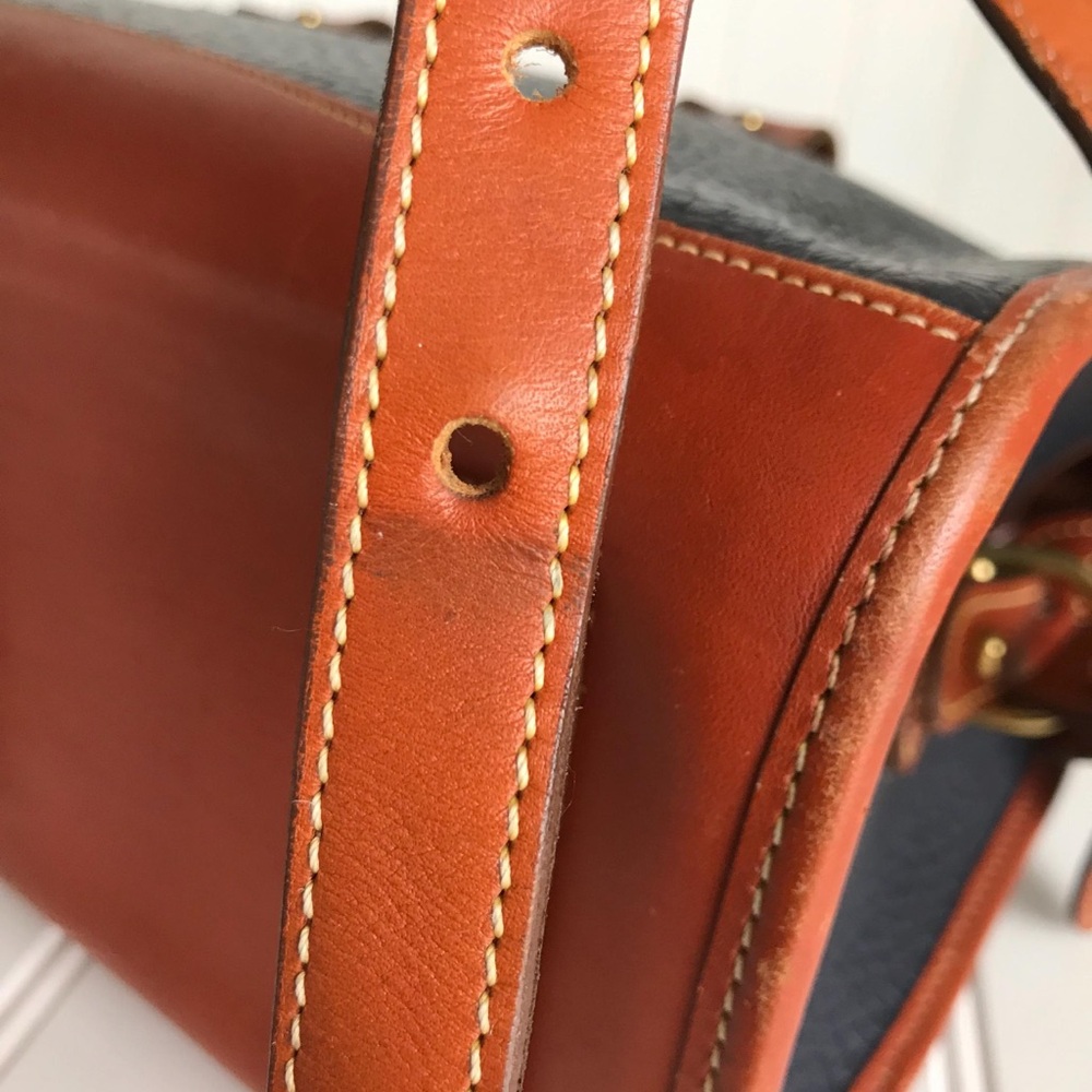 Navy and Brown Leather Handbag. Pics show use. Vintage lovers dream. - Picture 8 of 10
